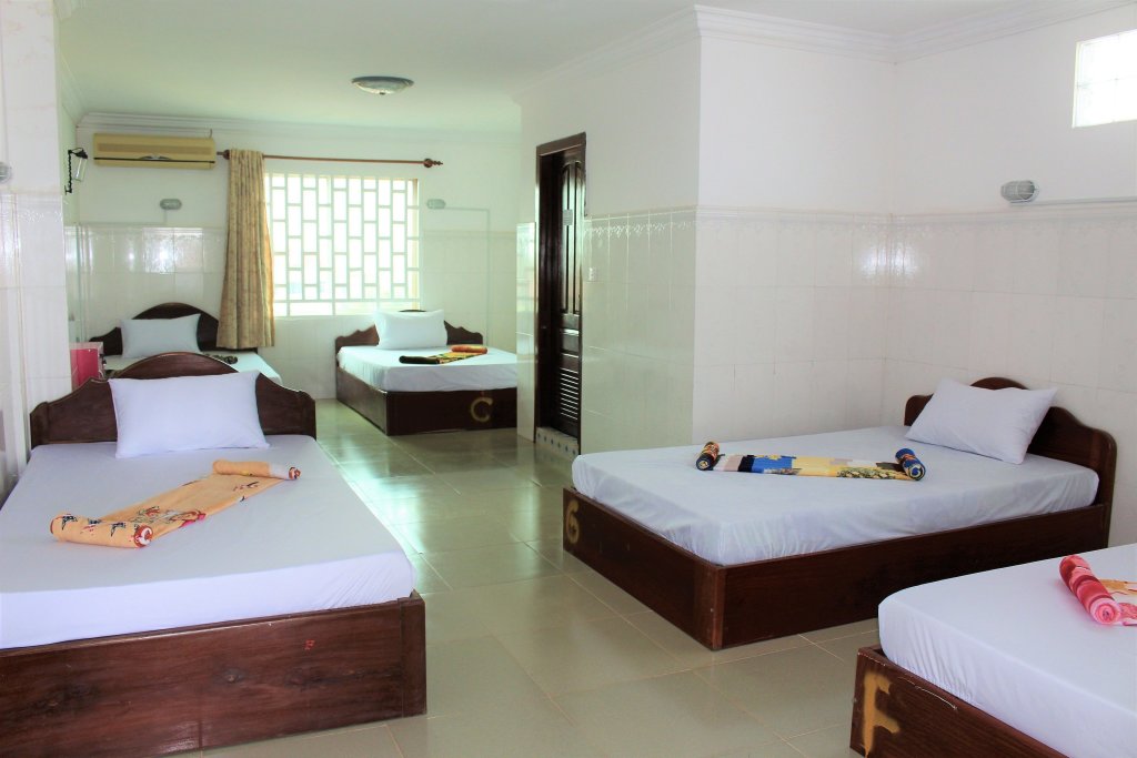 Кровать в общем номере (мужской номер) Lodestar Hostel Siem Reap