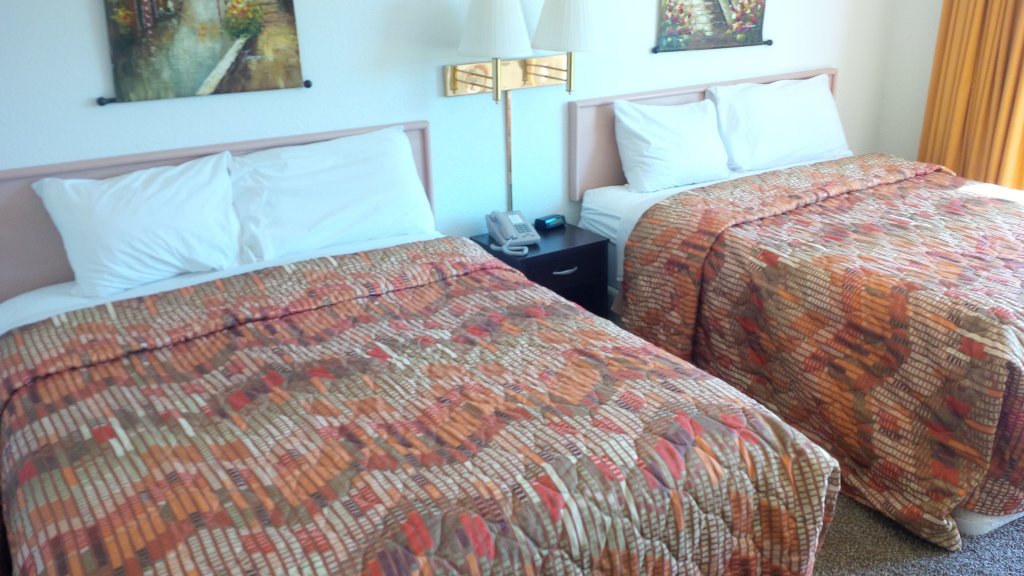 Standard Vierer Zimmer mit Blick auf die Bucht Alsi Resort Hotel
