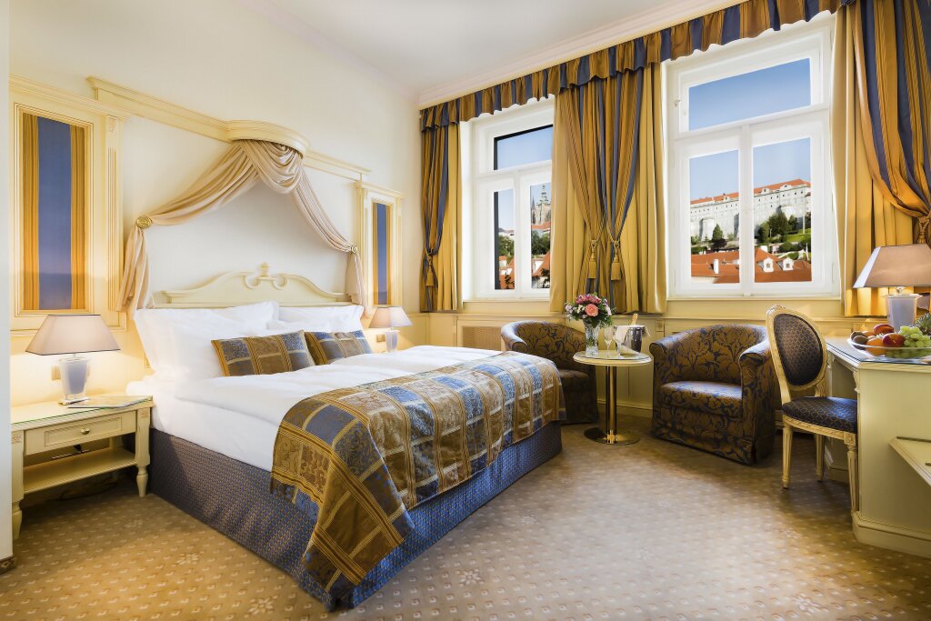Номер Deluxe Luxury Family Hotel Royal Palace