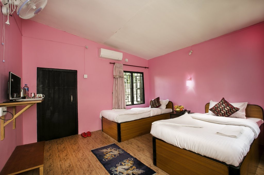 Standard triple chambre Sauraha Nana Hotel
