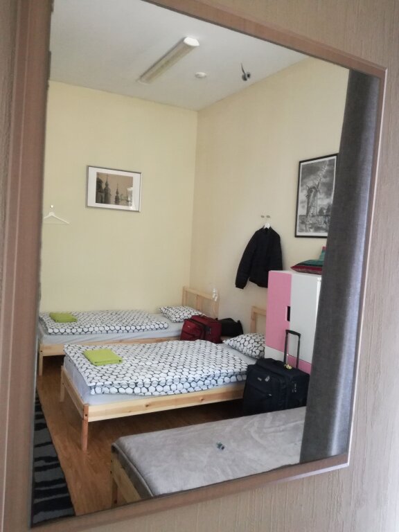 Bed in Dorm 25 Hours Hostel