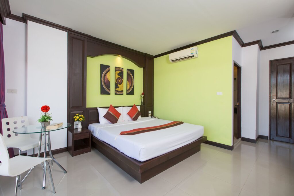 Superior Zimmer Patong Buri Hotel