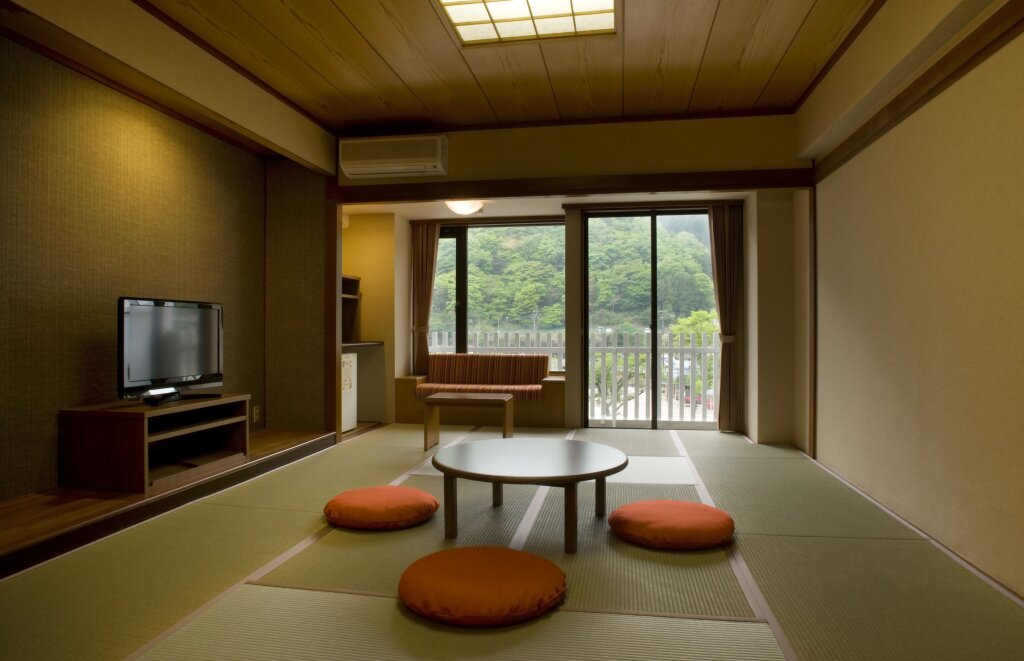 Номер Standard Kinugawa Onsen Hotel