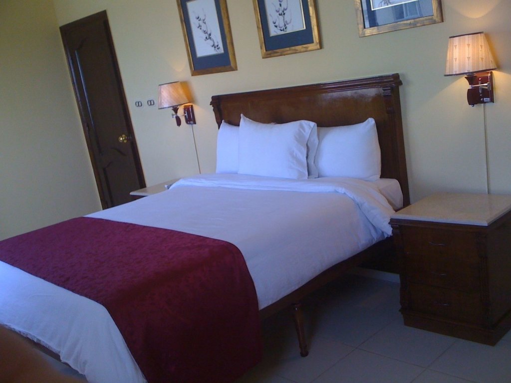 Трёхместный люкс Standard с 2 комнатами Alexandria Mediterranean Suites