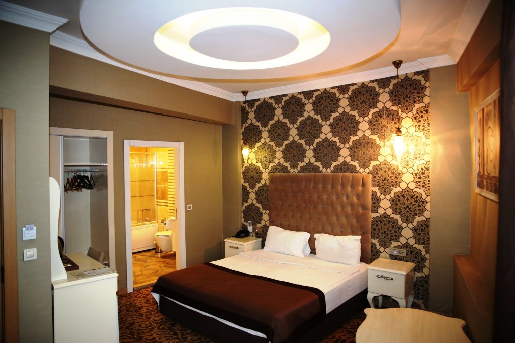 Standard Doppel Zimmer 1 Schlafzimmer Hera Montagna Hotel