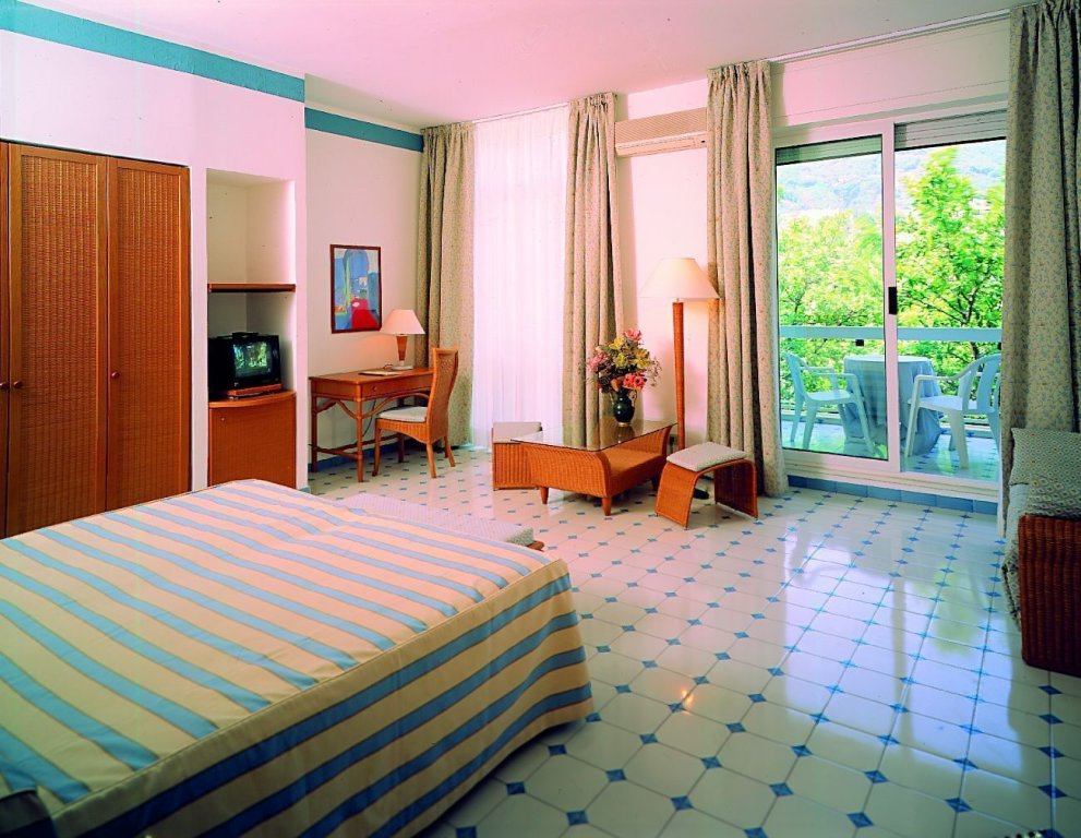 Standard double chambre avec balcon et Vue jardin ELMA Park Hotel Terme & Spa