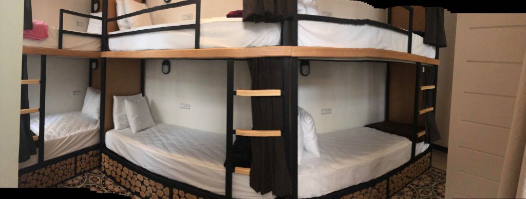 Кровать в общем номере BED SQUARE Hostel
