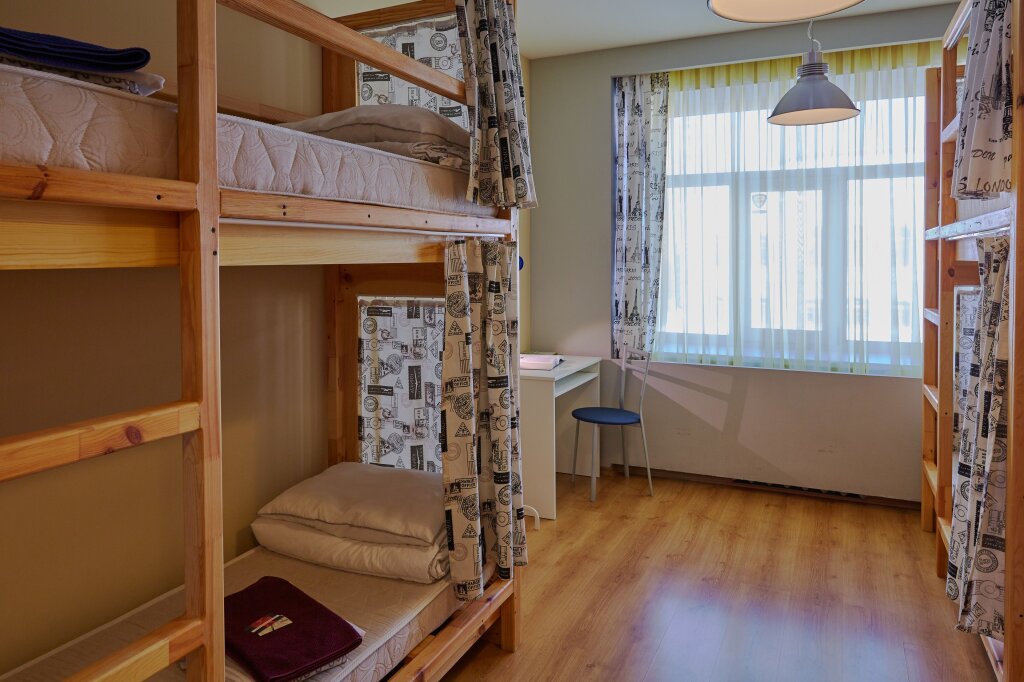 Lit en dortoir (dortoir masculin) Young Hostel
