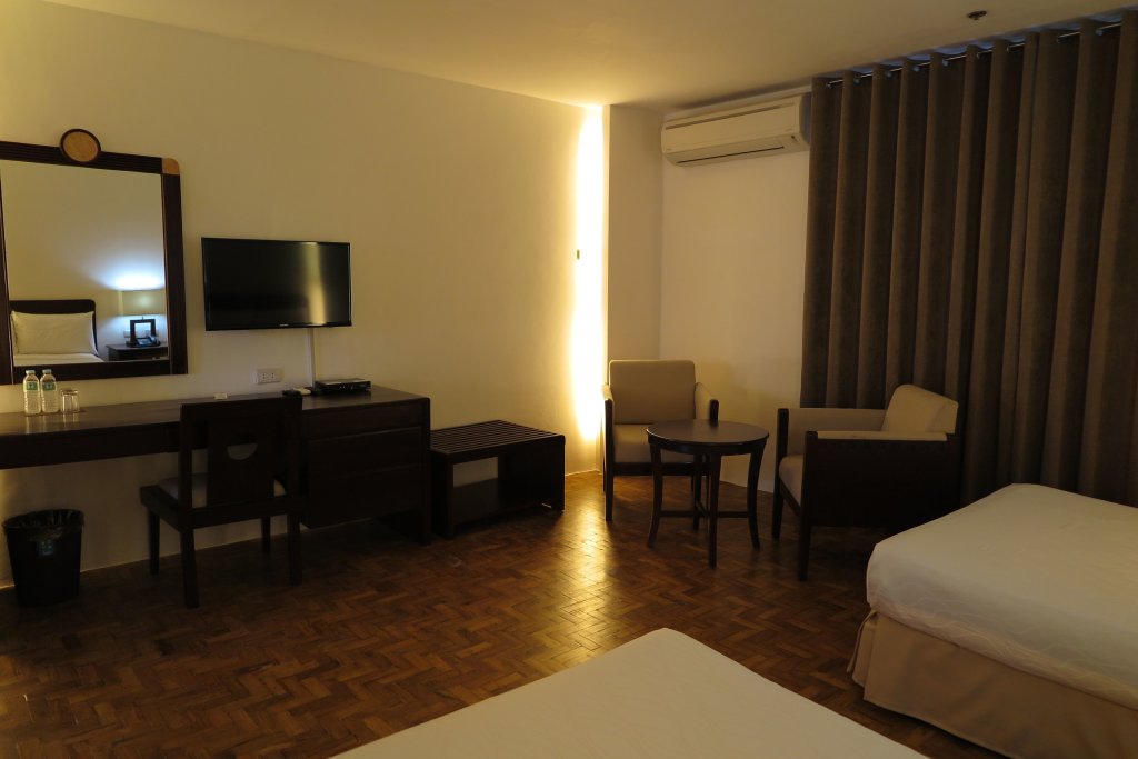 Номер Standard Cebu-Century-Plaza Hotel