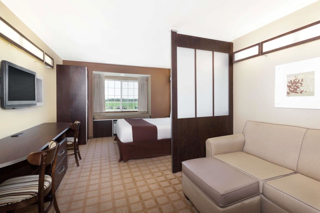 Suite Microtel Inn & Suites by Wyndham Breaux Bridge