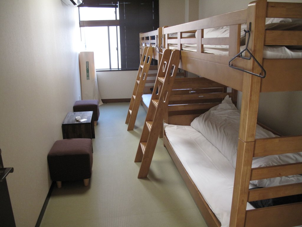 Кровать в общем номере (женский номер) Hilo Hostel