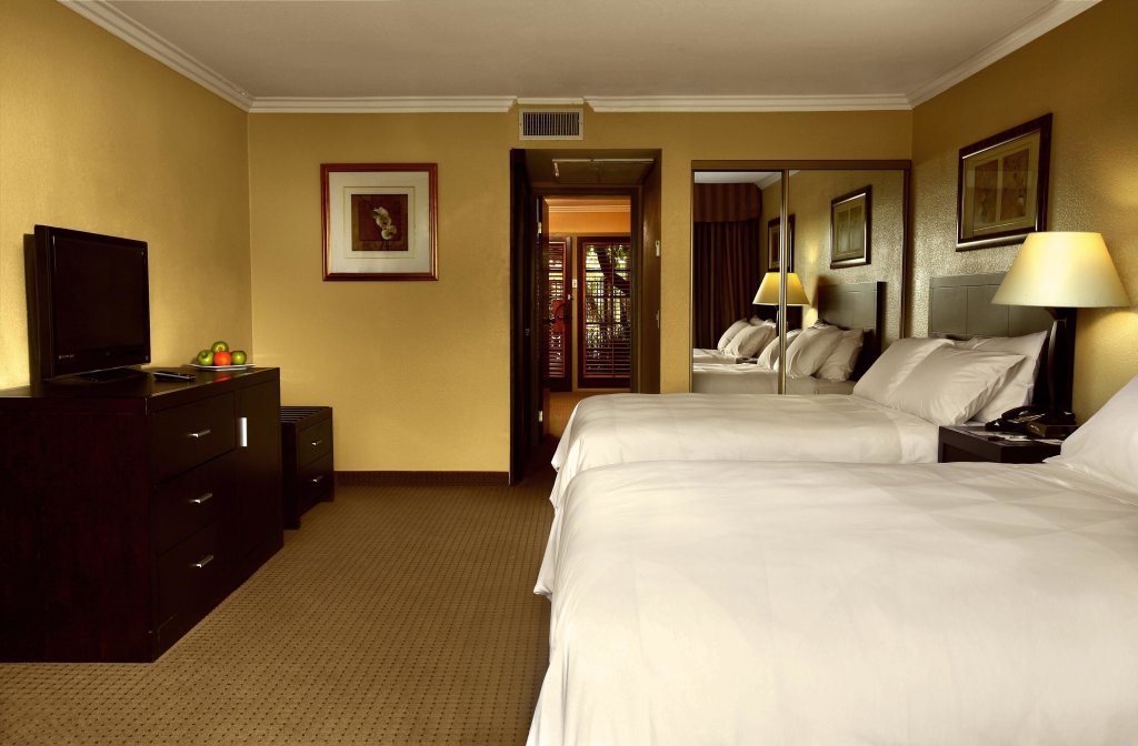 Люкс Buena Park Grand Hotel & Suites