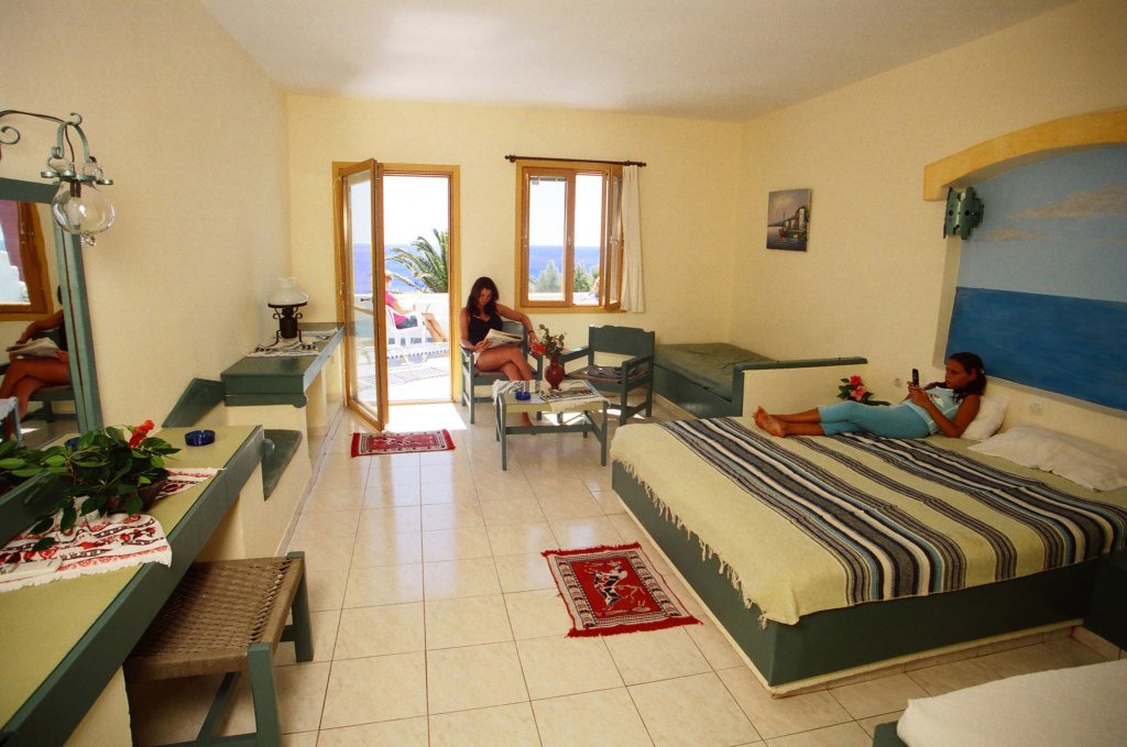 Трёхместный номер Standard с видом на море Kalypso Cretan Village Resort & Spa