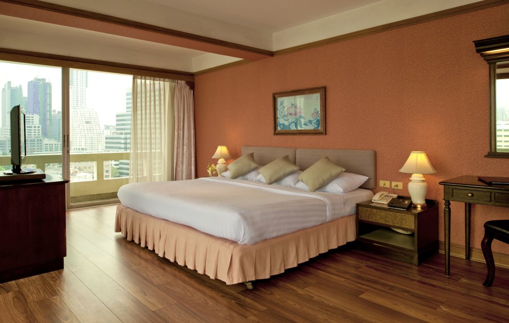 Люкс Deluxe Silom City Hotel