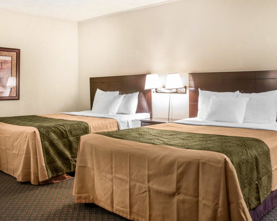 Standard quadruple chambre Econo Lodge Inn & Suites Munising Area