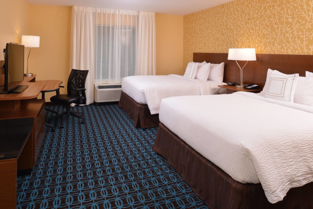 Standard Vierer Zimmer Fairfield Inn & Suites by Marriott Fremont