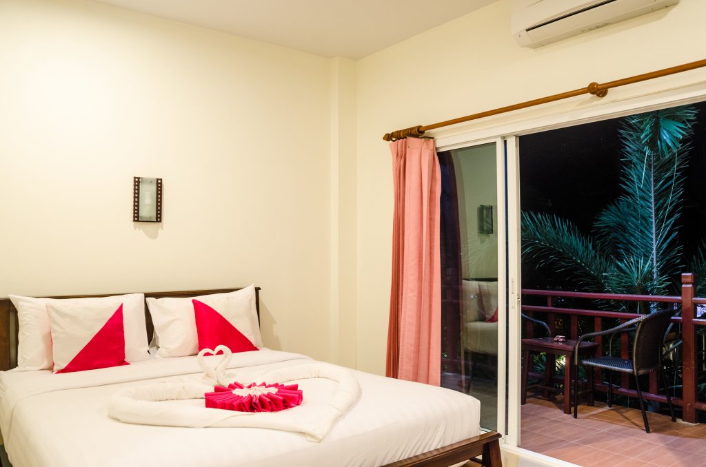 Deluxe Vierer Zimmer mit Balkon und mit Blick Lanta Just Come Hotel