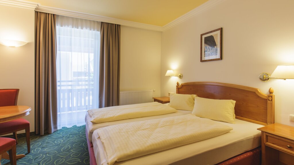 Двухместный номер Comfort c 1 комнатой с балконом Hotel Niederreiter
