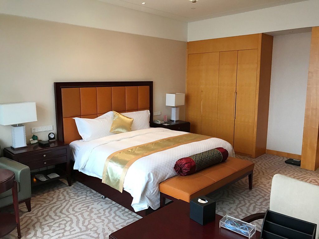 Deluxe Doppel Zimmer mit Seeblick QueenSir International Hotel