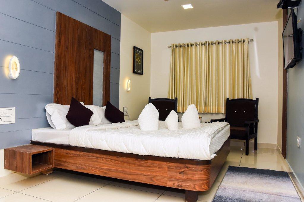 Economy Double room Hotel Shyam Palace