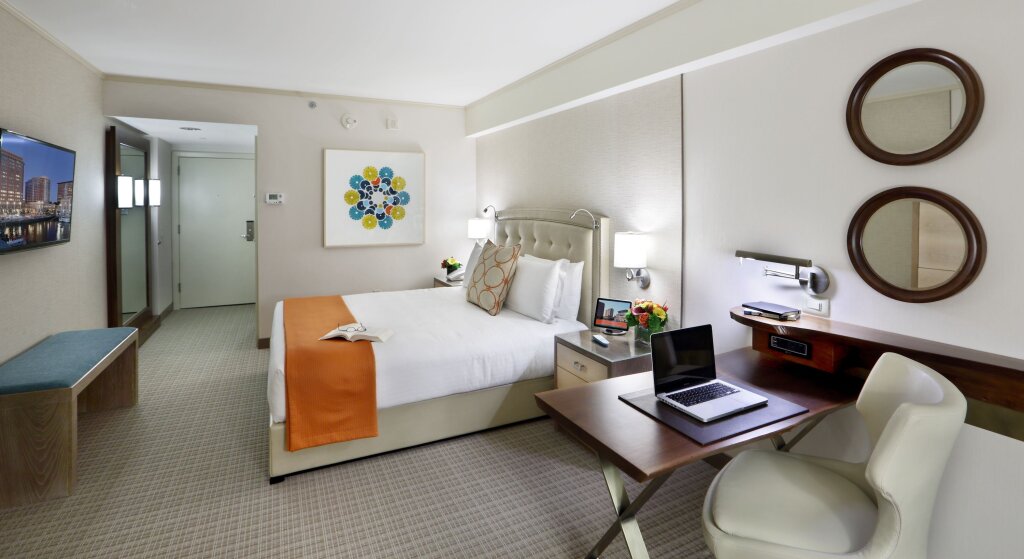 Deluxe Double room Seaport Hotel® Boston