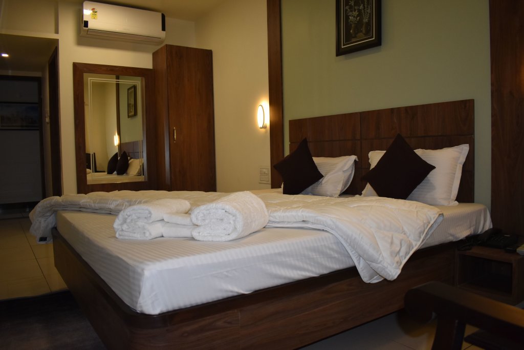 Deluxe Double room Hotel Shyam Palace