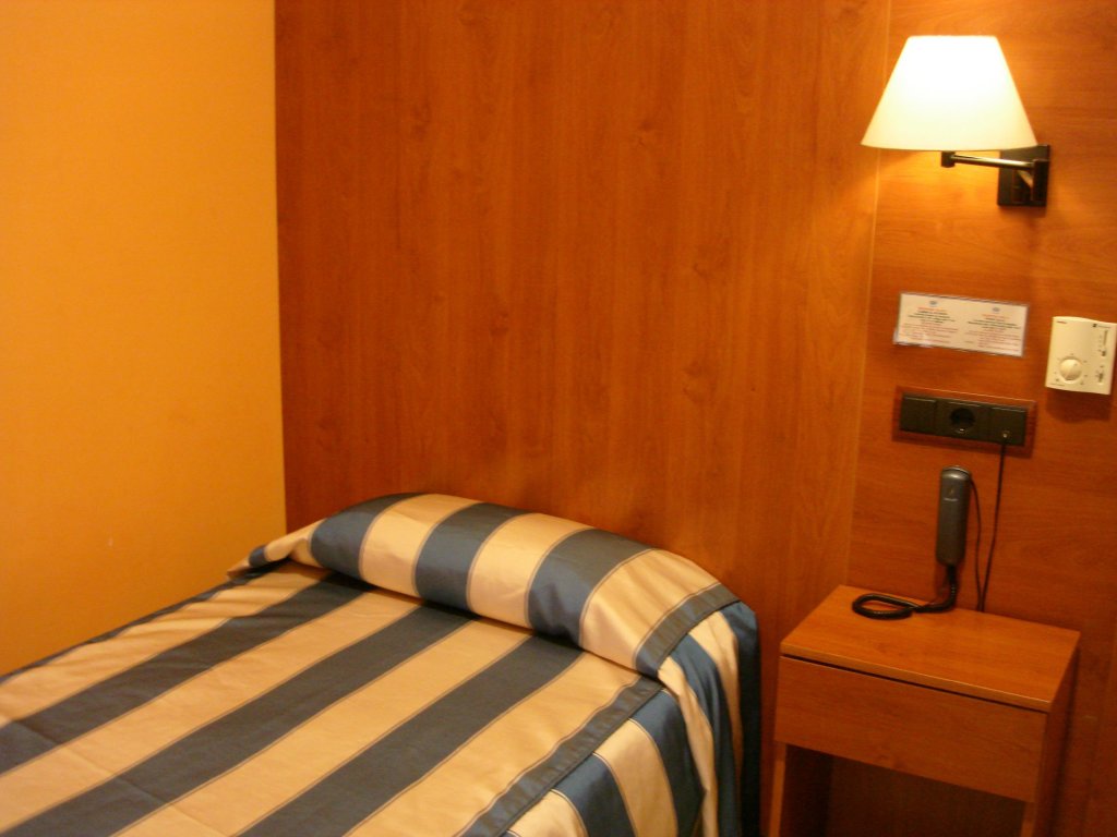 Standard Single room Hotel Cantón