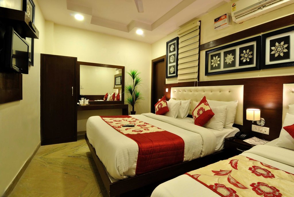 Habitación triple De lujo 2 dormitorios Check In Room Sangatrashan