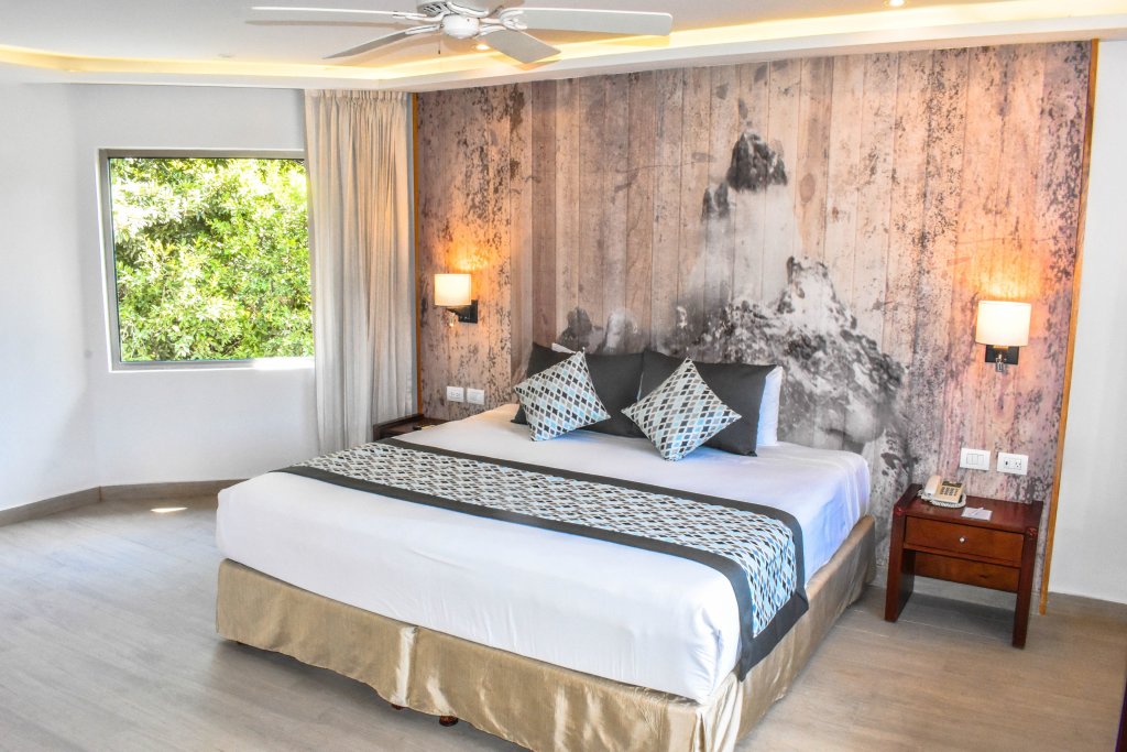 Eco Family Suite Select Club at Sandos Caracol