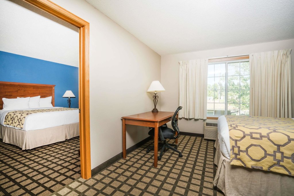 Quadruple Suite Baymont by Wyndham Albany