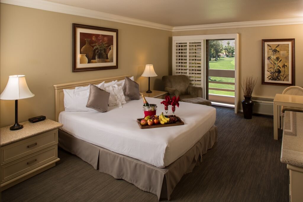 Standard room Indian Wells Resort Hotel