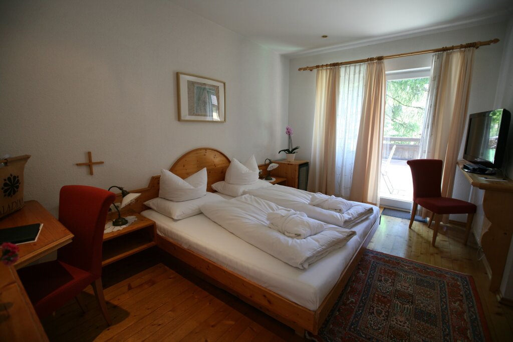 Двухместный номер Comfort Bio-Hotel Saladina