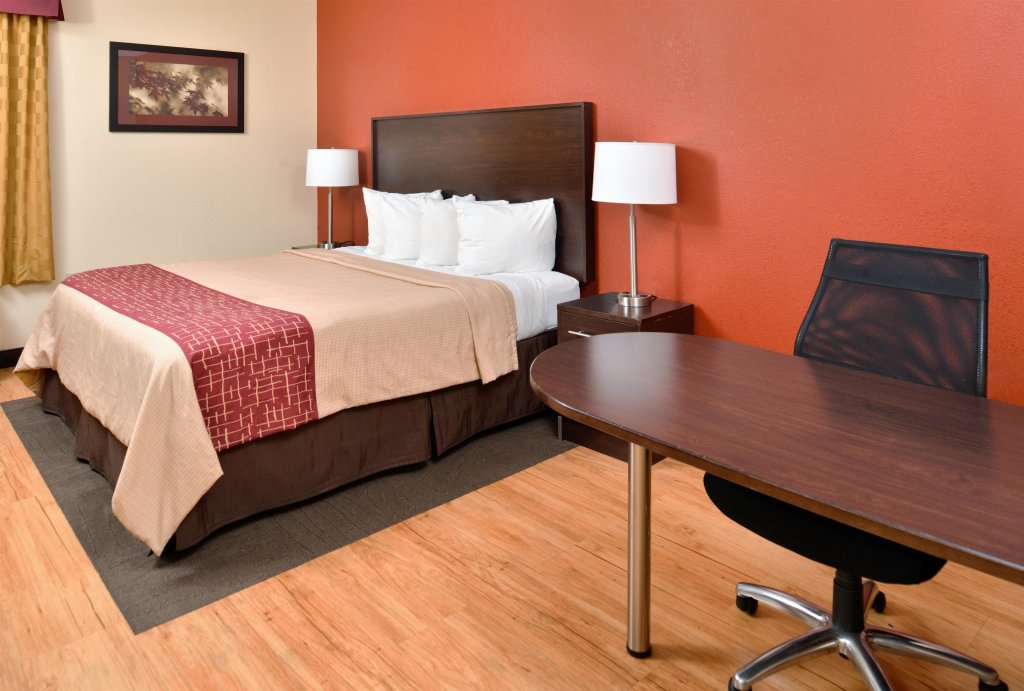 Двухместный номер Superior Red Roof Inn & Suites Columbus West Broad