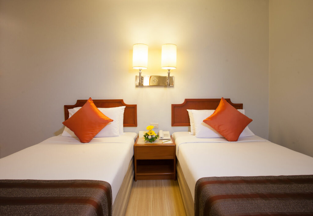 Deluxe Zimmer Phuket Merlin Hotel - SHA Plus
