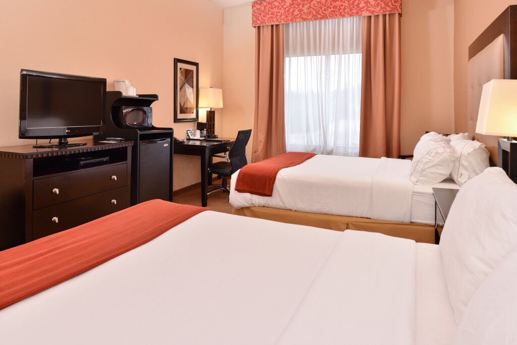Номер Standard Holiday Inn Express & Suites Van Buren-Fort Smith Area, an IHG Hotel