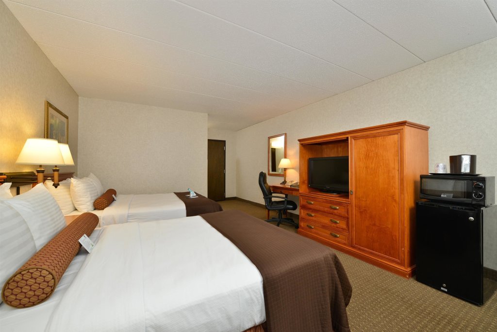 Standard Vierer Zimmer mit Flussblick Best Western Plus Kelly Inn