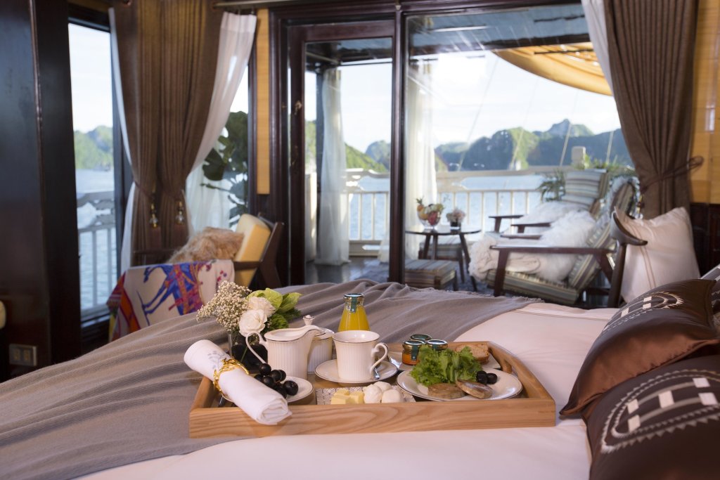 Suite Heritage Cruises Binh Chuan Cat Ba Archipelago