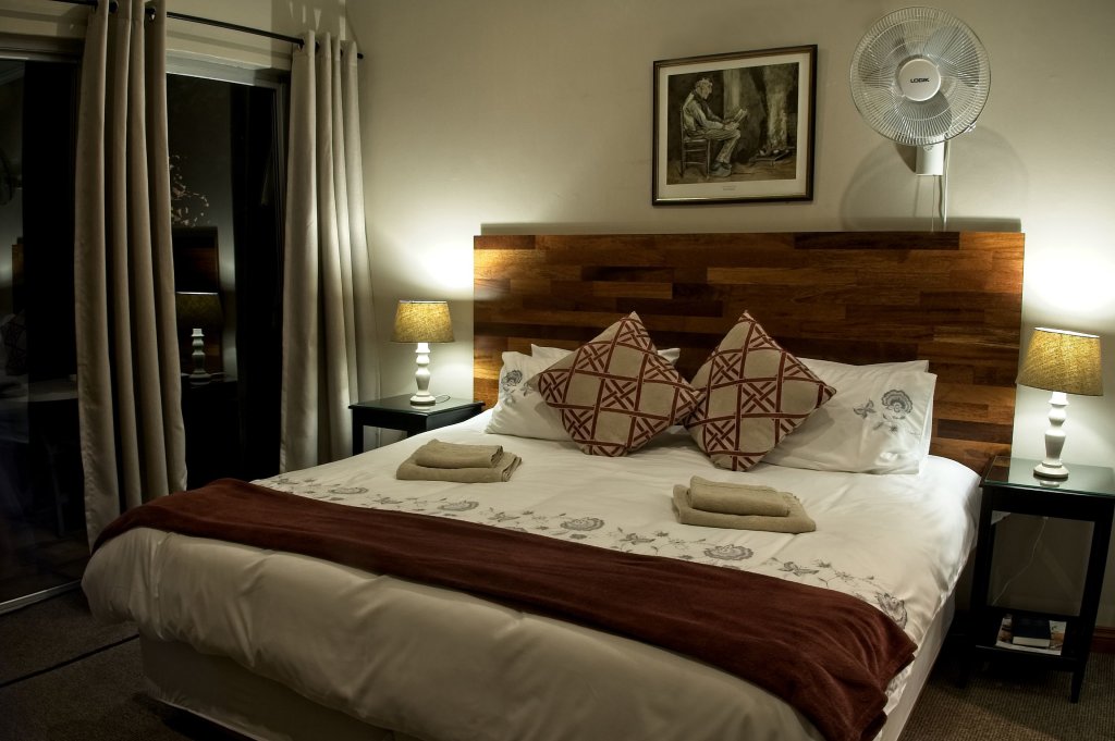Executive room Rest-a-While Guest House - Pretoria