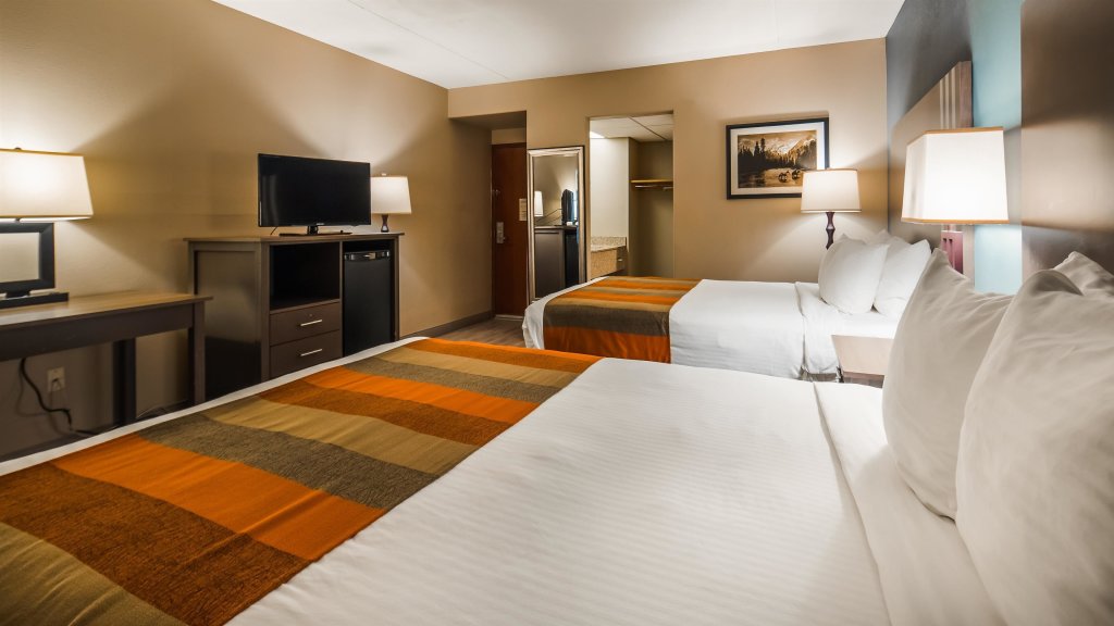 Четырёхместный номер Standard Holiday Inn Express & Suites Phoenix - Tempe, an IHG Hotel
