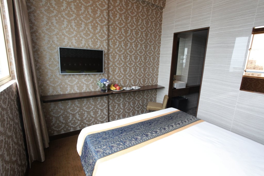 Suite with sea view Grand City Hotel