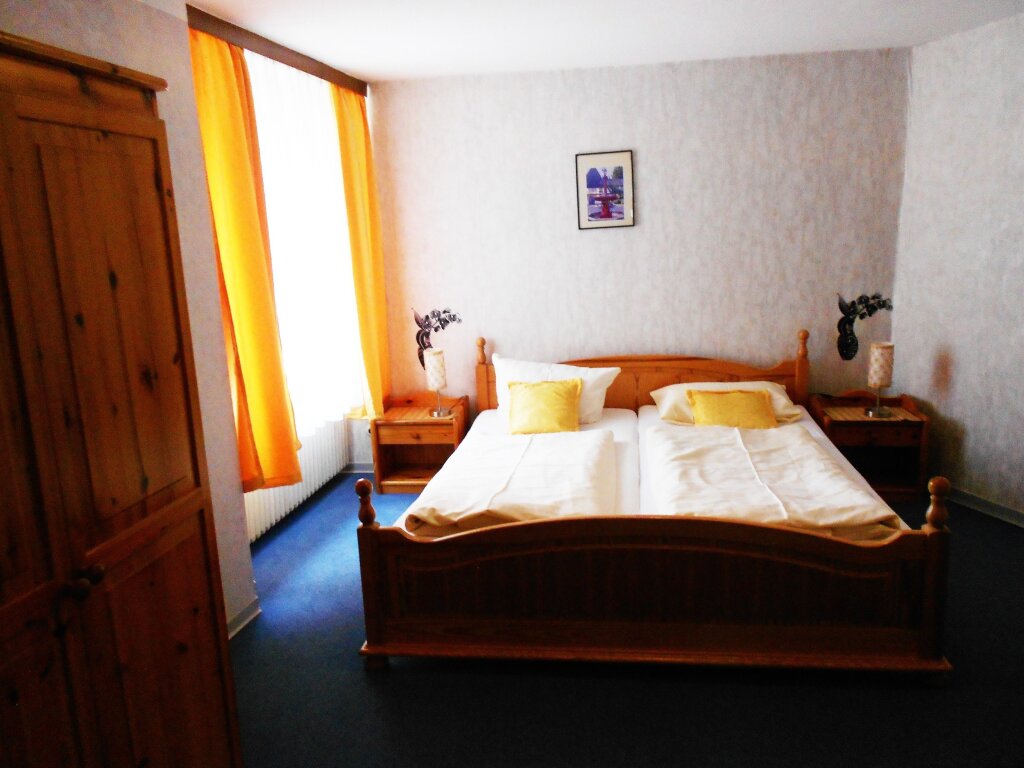 Standard Vierer Zimmer Altstadt-Hotel Gosequell