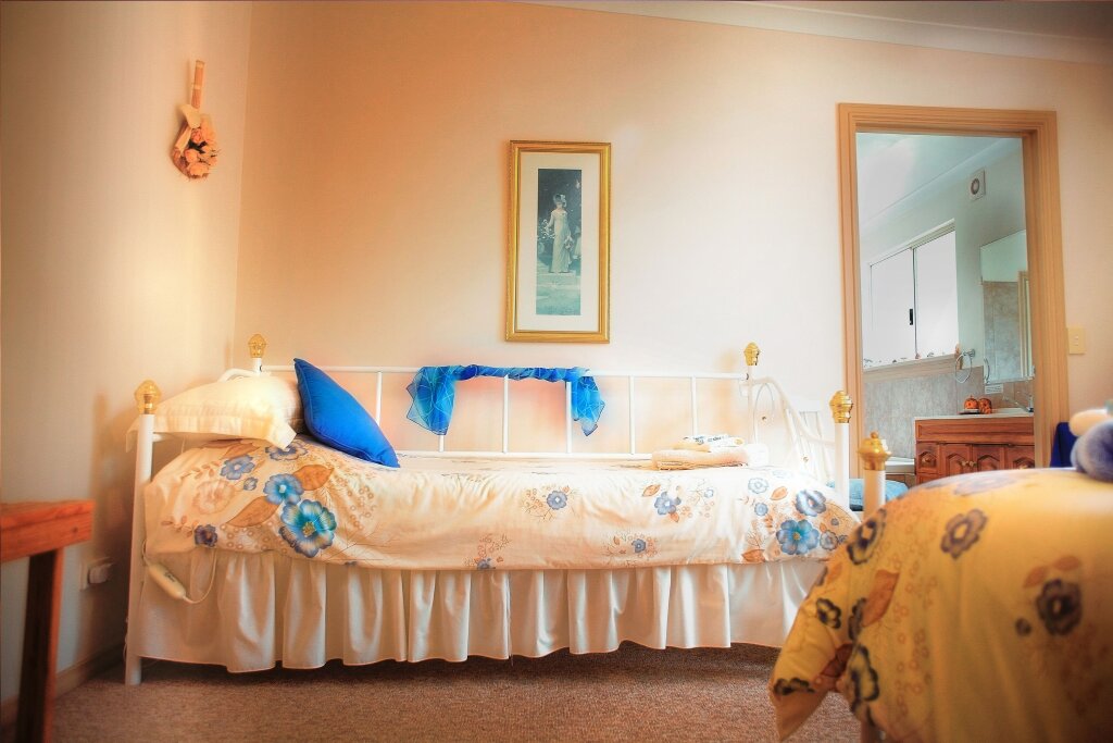 Одноместный люкс Standard c 1 комнатой Enderslie House Bed & Breakfast