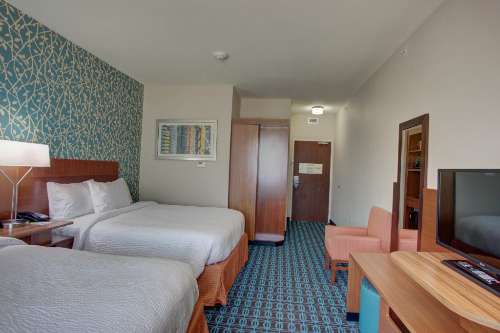 Четырёхместный номер Standard Fairfield Inn and Suites by Marriott Natchitoches