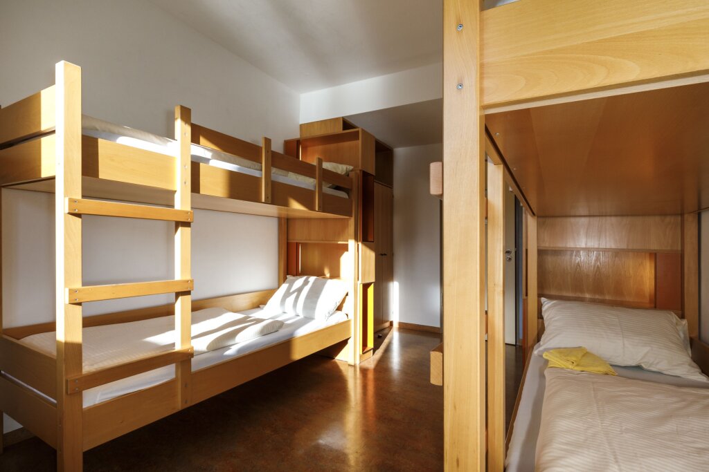 Lit en dortoir (dortoir masculin) DJH Garmisch- Partenkirchen - Hostel