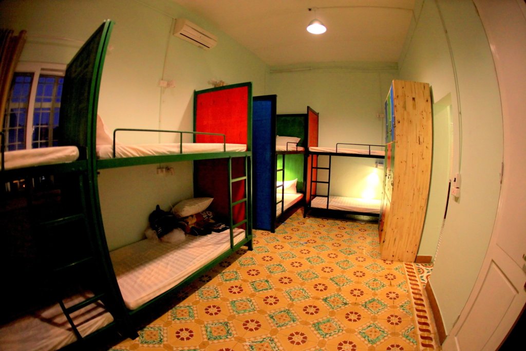 Кровать в общем номере Go NinhBinh Hostel