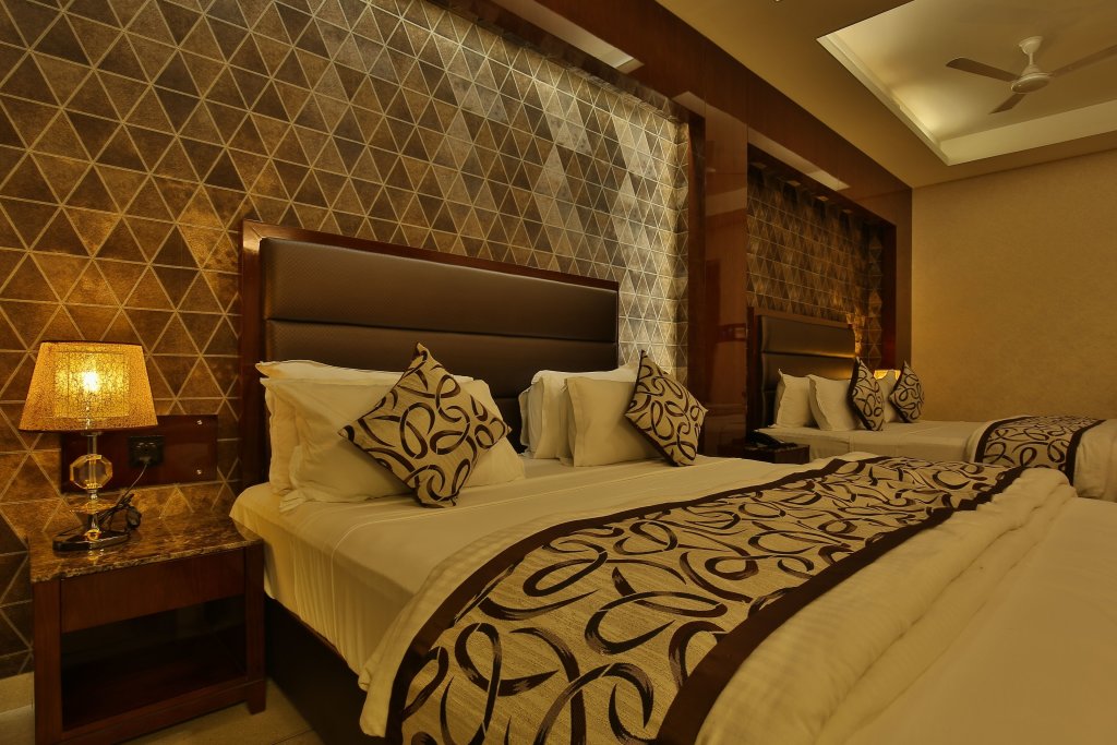 Номер Luxury Treat Resort Silvassa