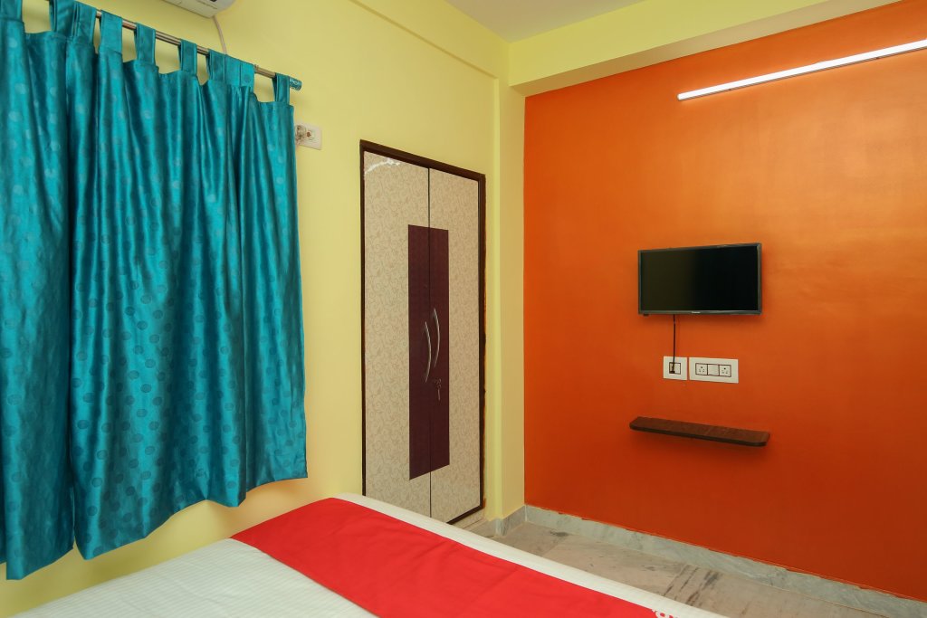 Номер Deluxe Om Shanti Guest House, Kolkata