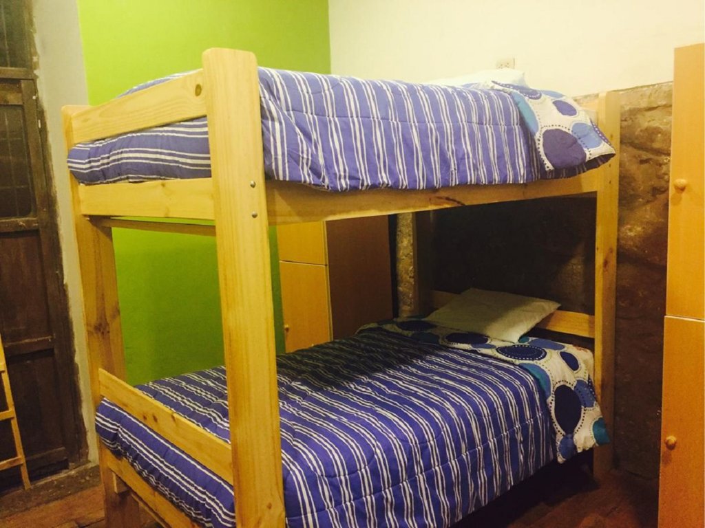 Кровать в общем номере Blacky Hostel and Apartments