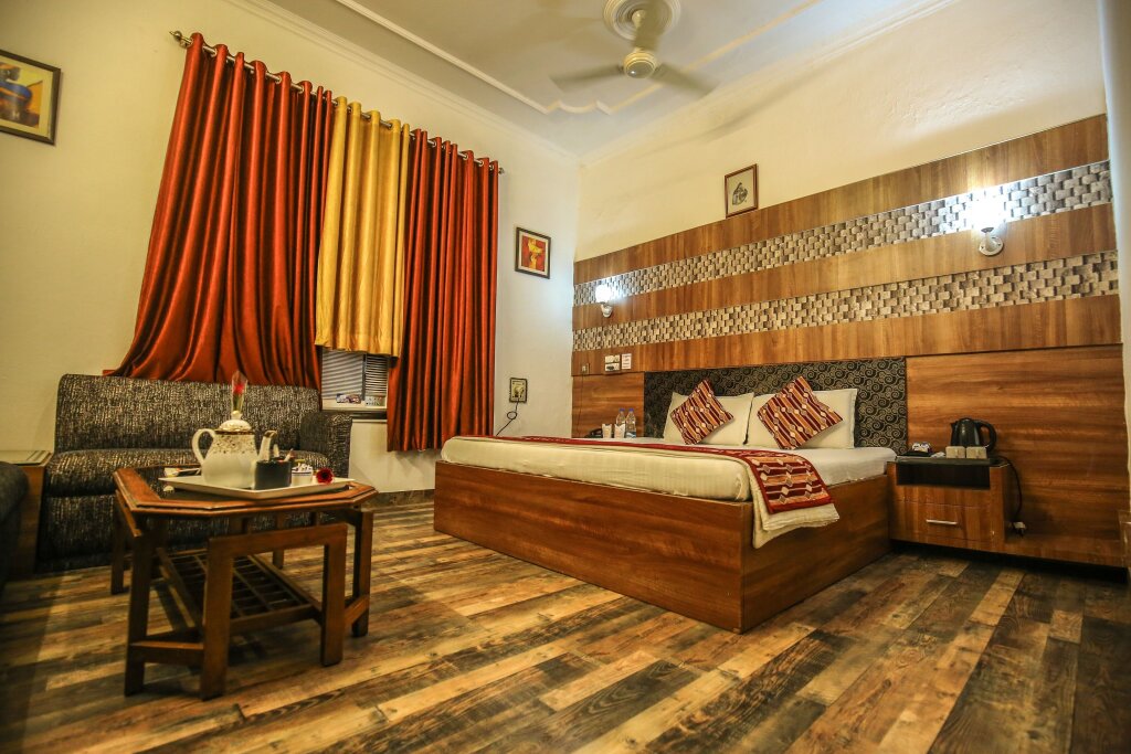 Номер Deluxe Hotel Goverdhan Palace , Mathura