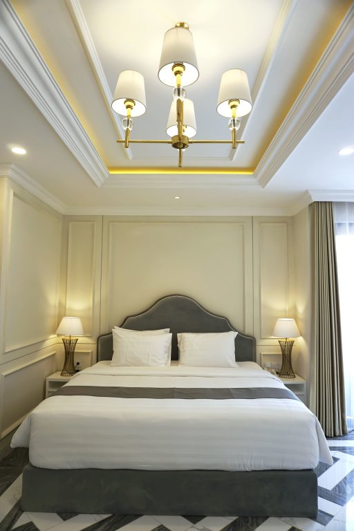 Двухместный номер Deluxe Grand Senyum Hotel, Tugu Yogyakarta